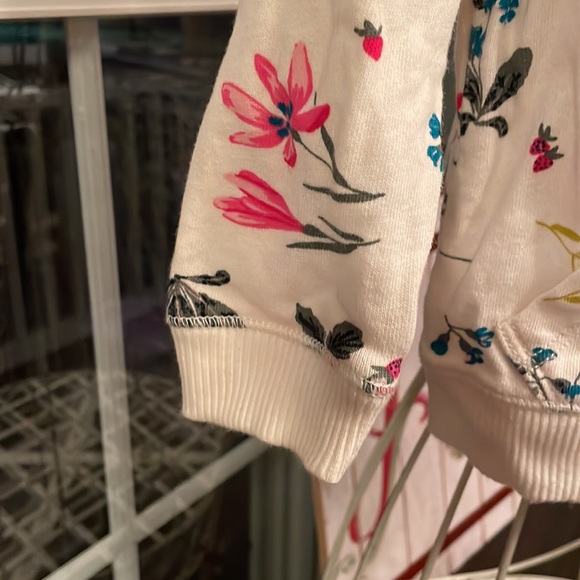 5/$25 Baby Gap hoodie size 18-24M. - Picture 4 of 9